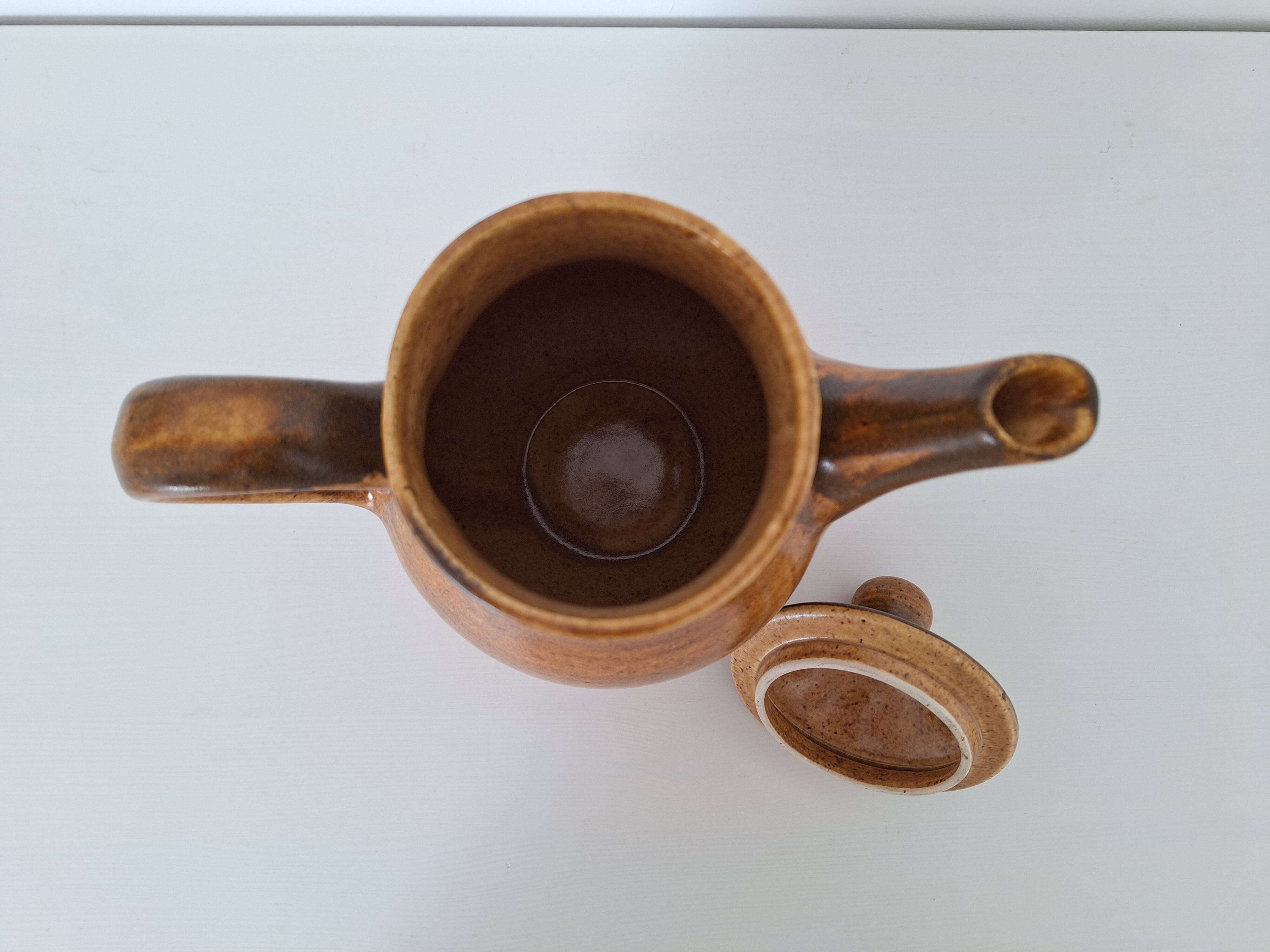 Vintage stoneware teapot / coffee pot