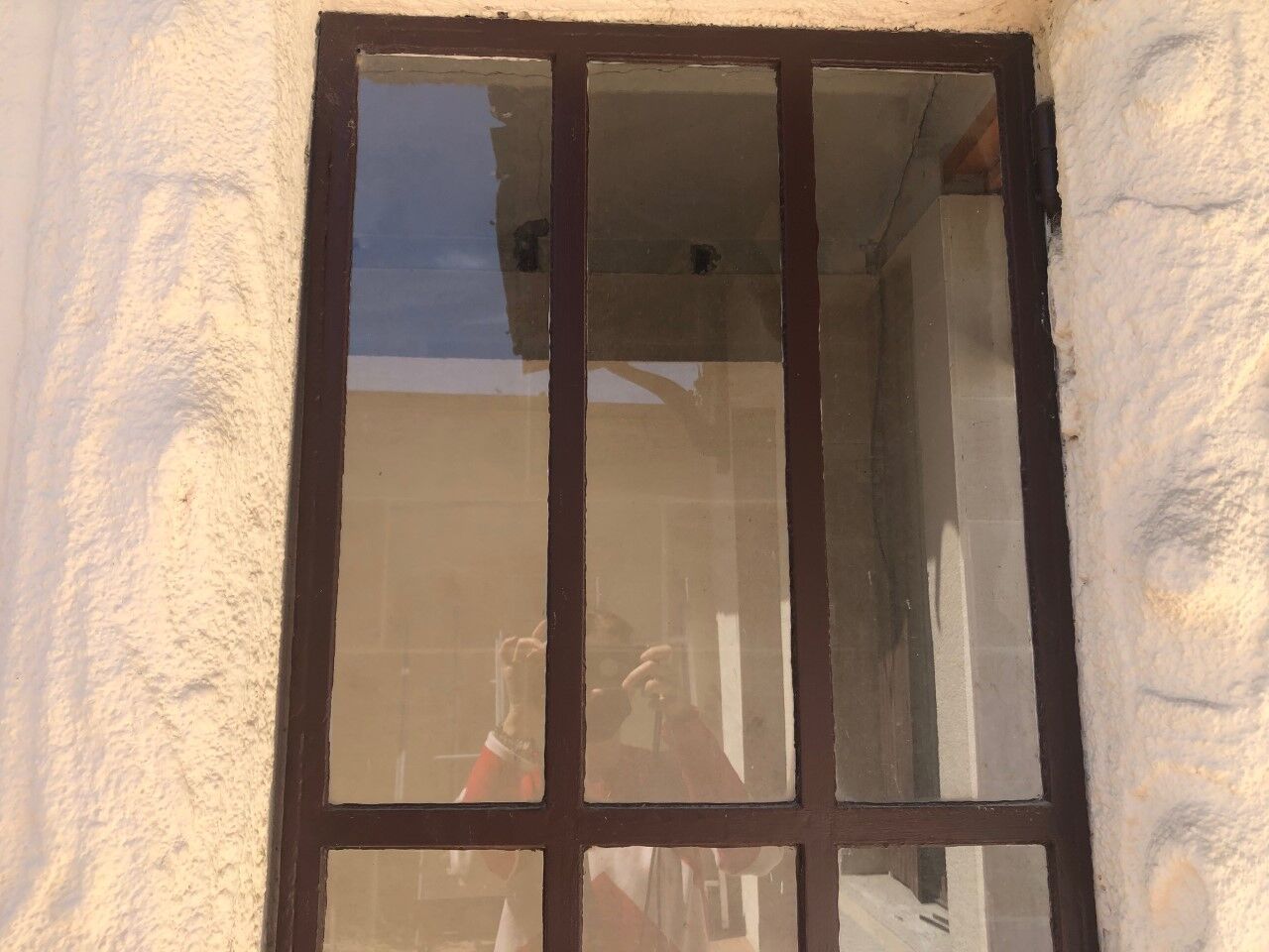 Metal workshop door with molding