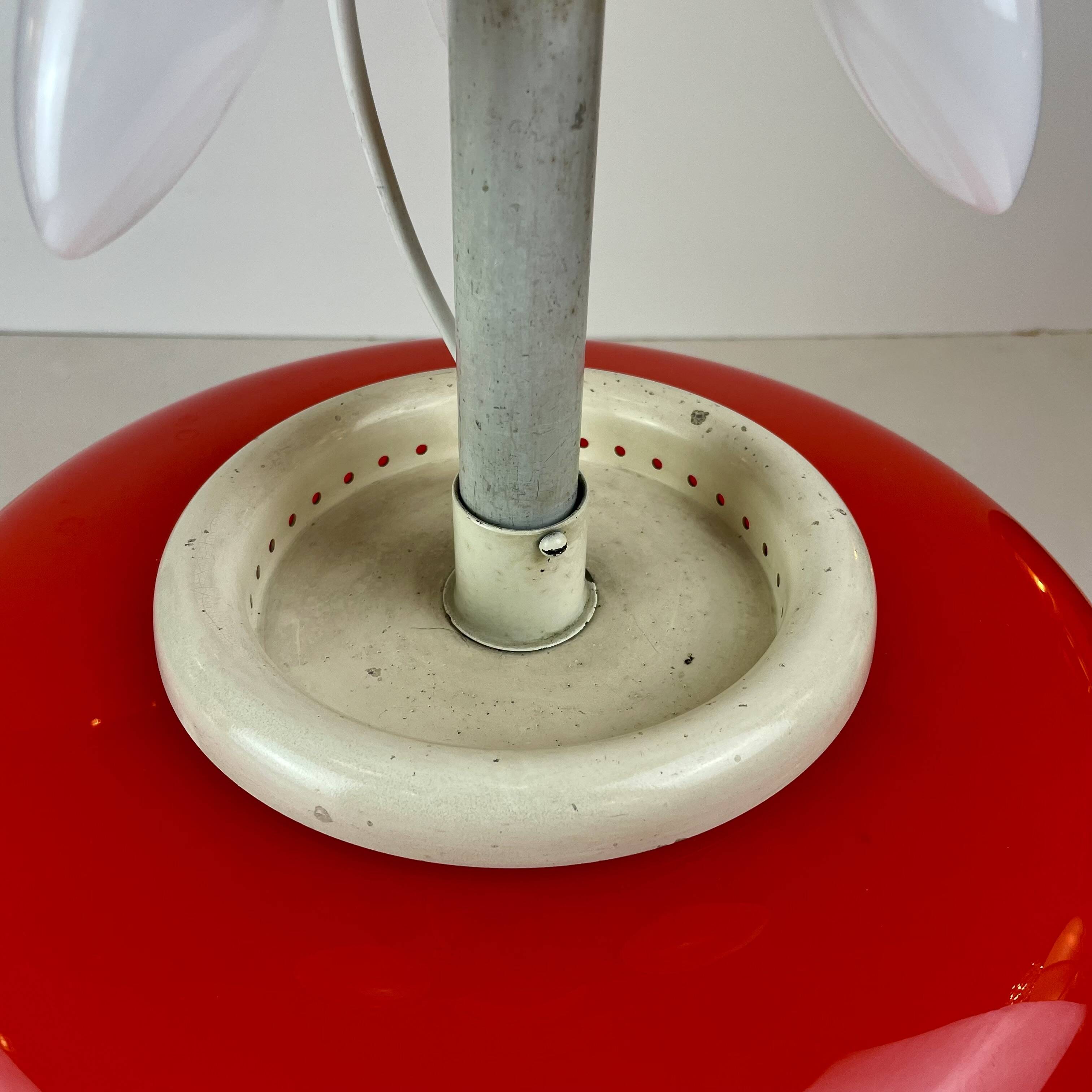 Table lamp in the style of Martinelli Luce, 1970s.