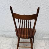 Vintage high chair from the 1960s in solid wood, chic country style.