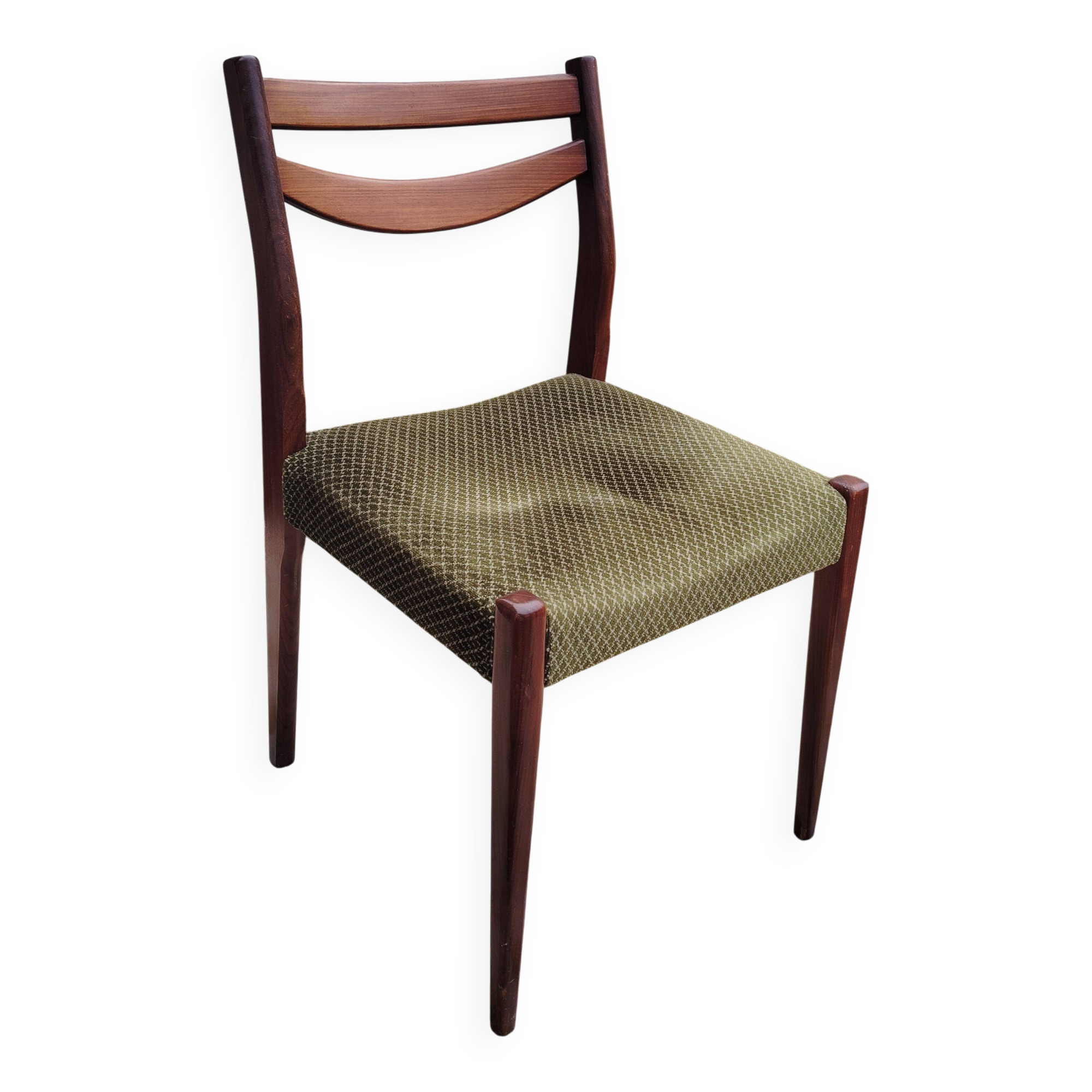 Scandinavian chair in teak and velvet