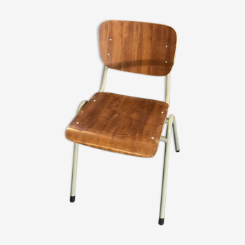 Lot de 14 chaises d’école scandinaves