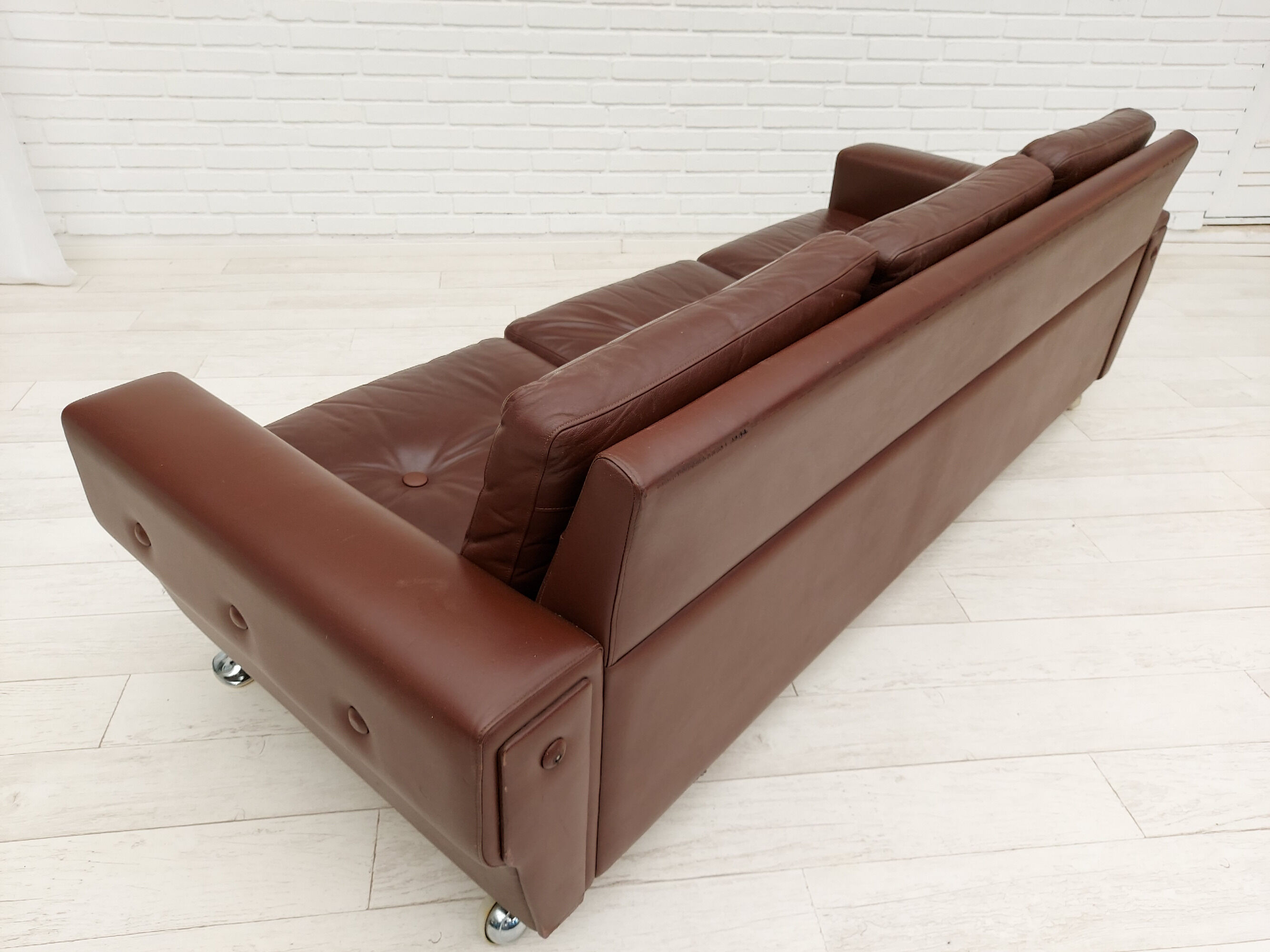Danish 3-seater sofa, 70s, leather, original good condition