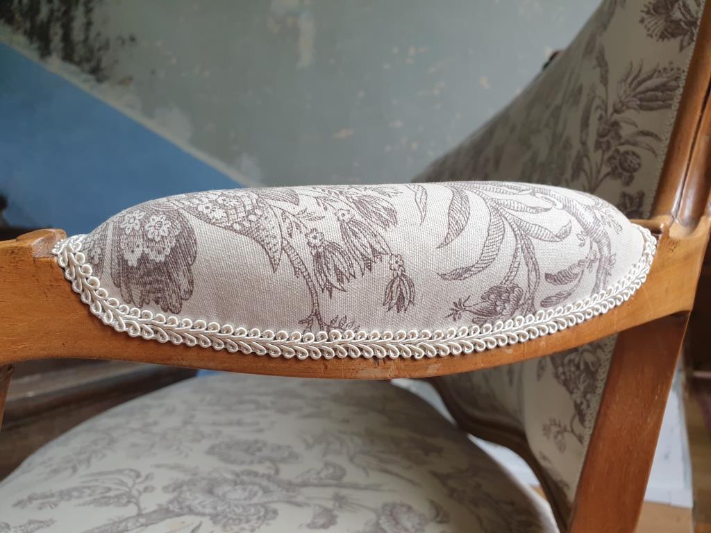 Louis XV style convertible sofa toile de Jouy Chinoiseries