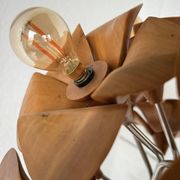 Lampadaire en orme motifs « fleurs », années 70
