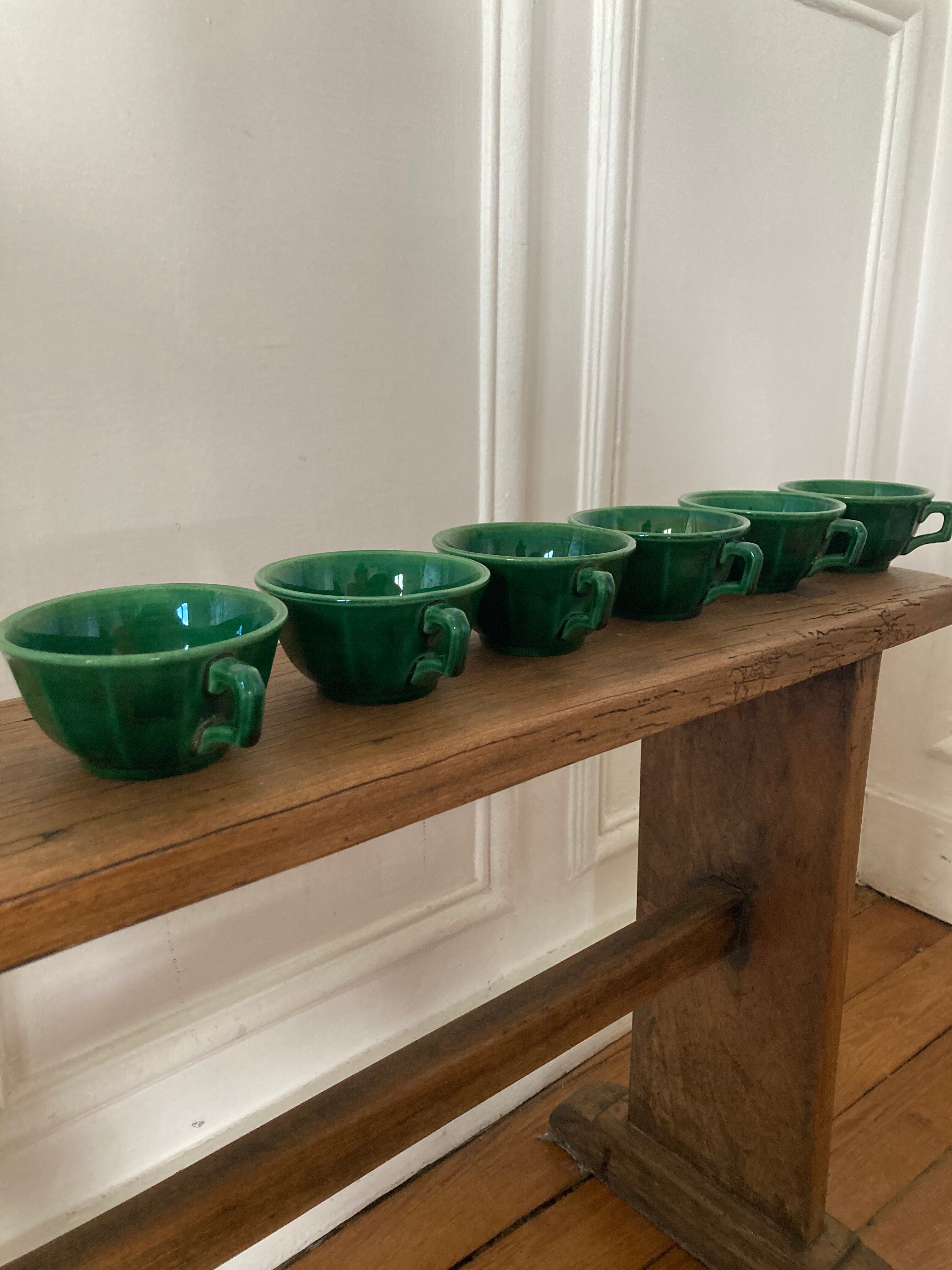 Set of 6 green cups