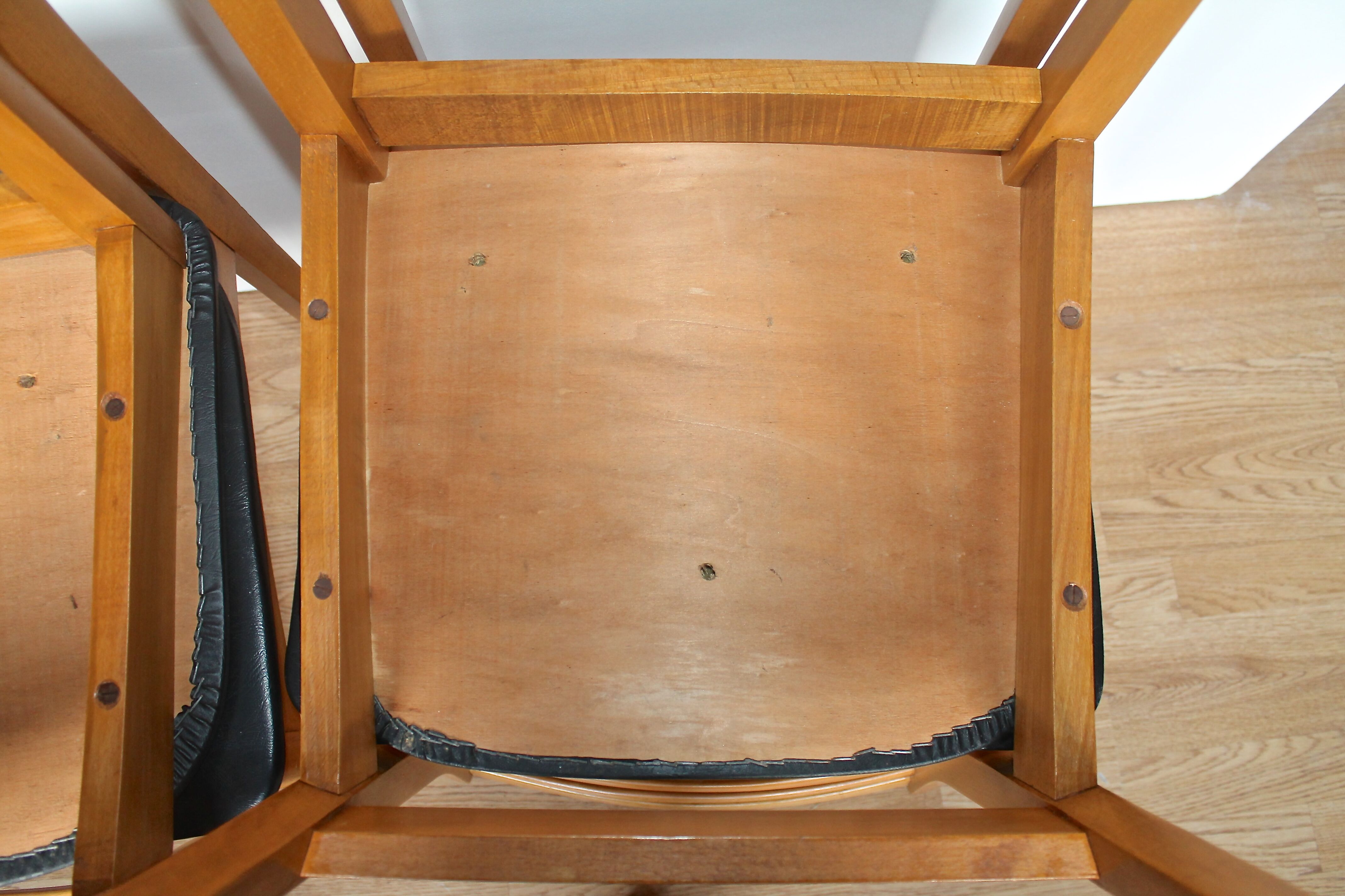 Set of 4 Scandinavian vintage chairs 70's