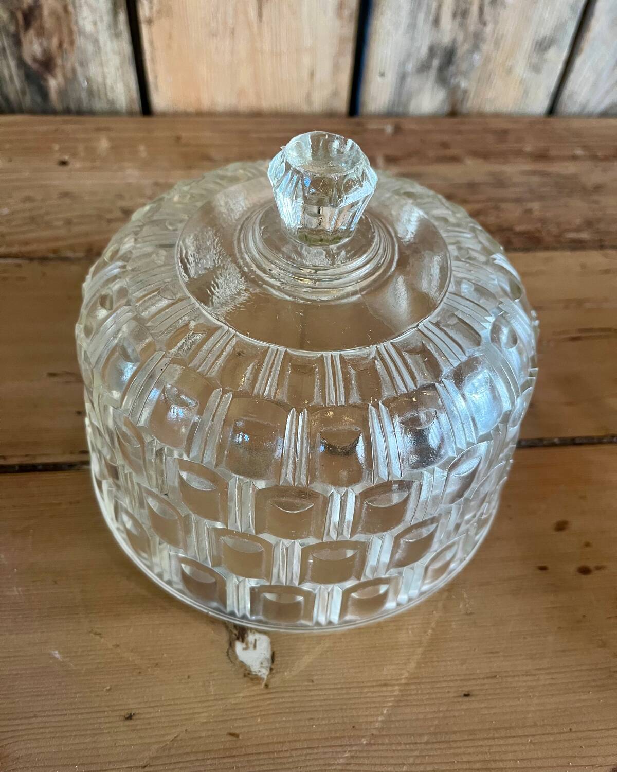 Chiseled glass bell