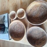 Ensemble de pots en bois