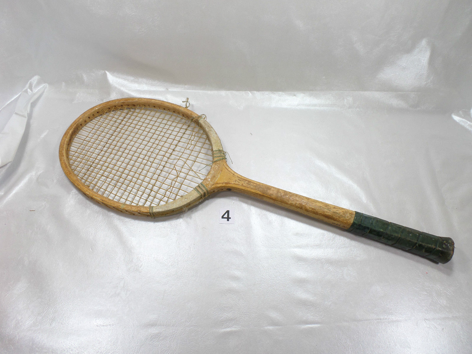 Old tennis racket Transat