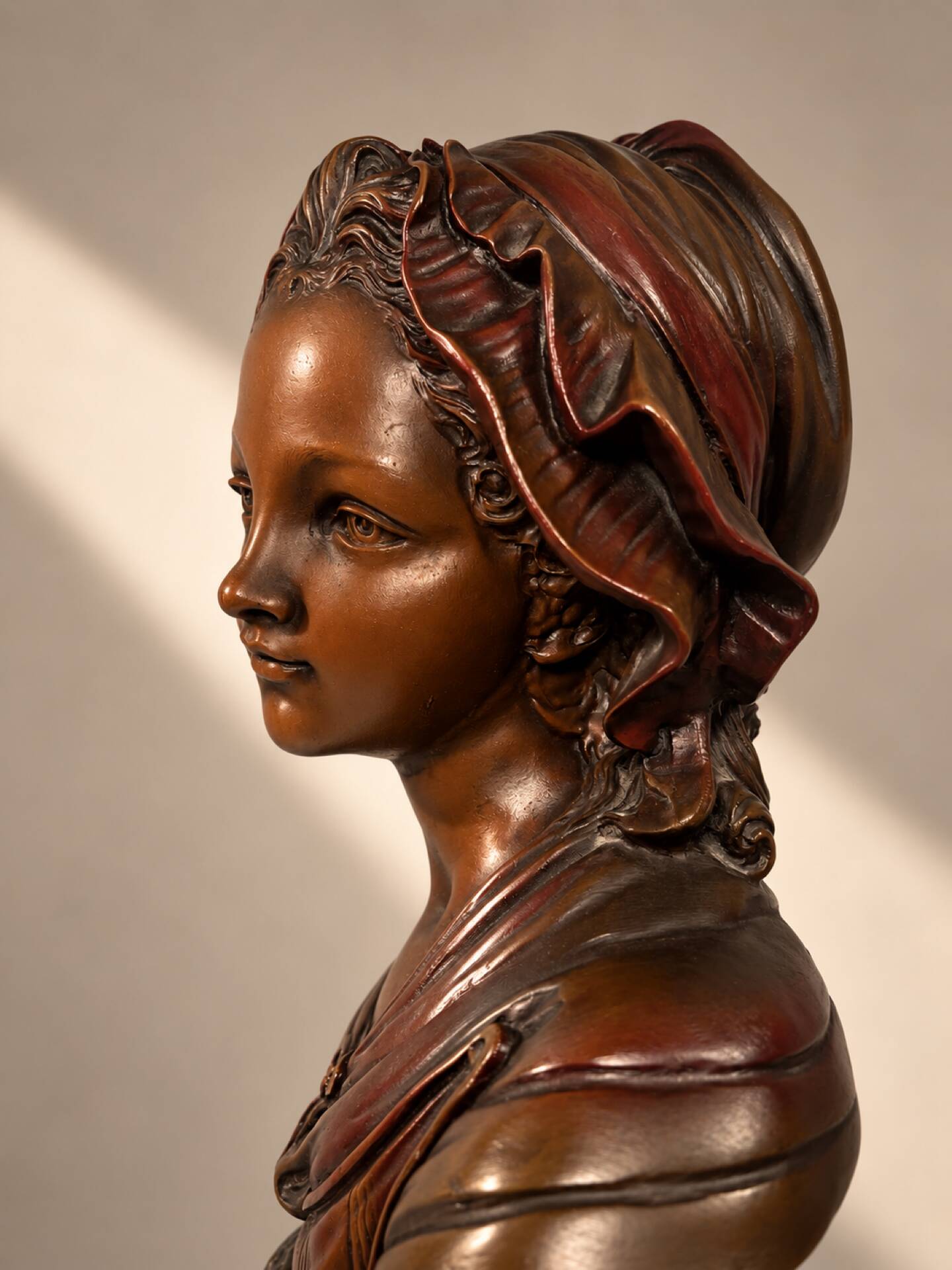 Bust of a woman 40 cm – Art Nouveau style – bronze effect finish
