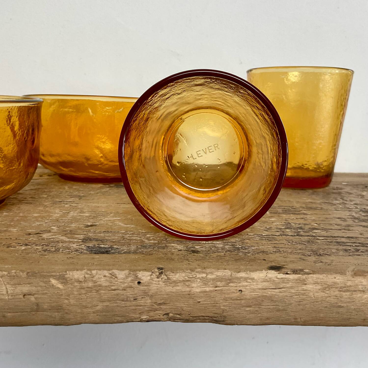 2 vintage amber bowls and 2 glasses