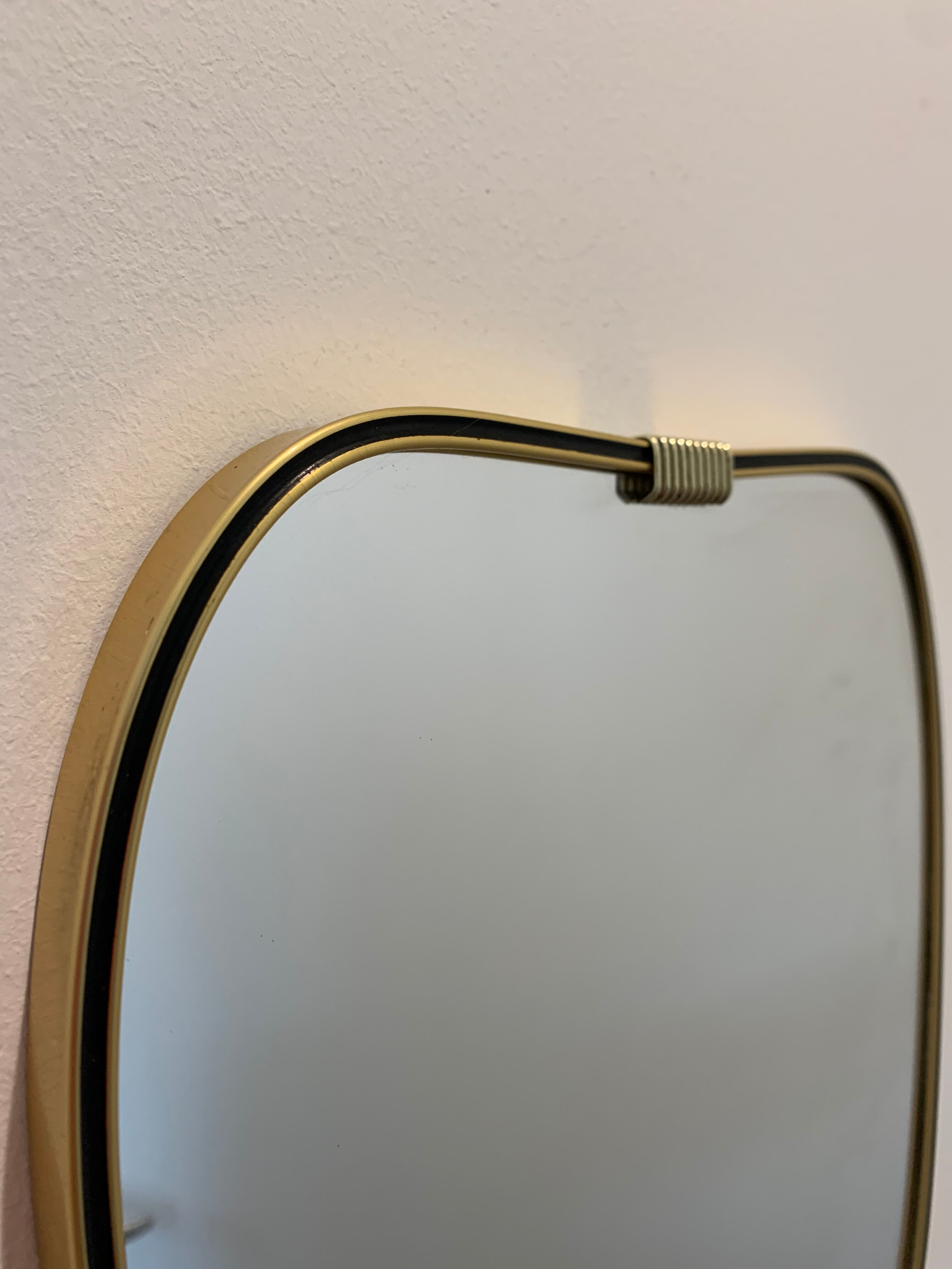 Vintage wall mirror, 34 x 25cm