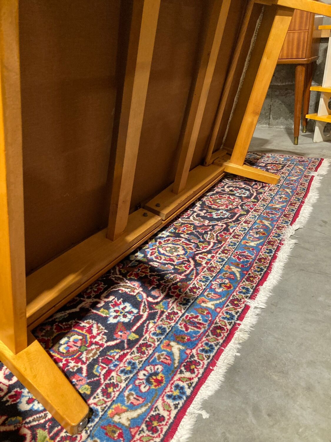 Canapé-lit extensible avec coussins, banc.