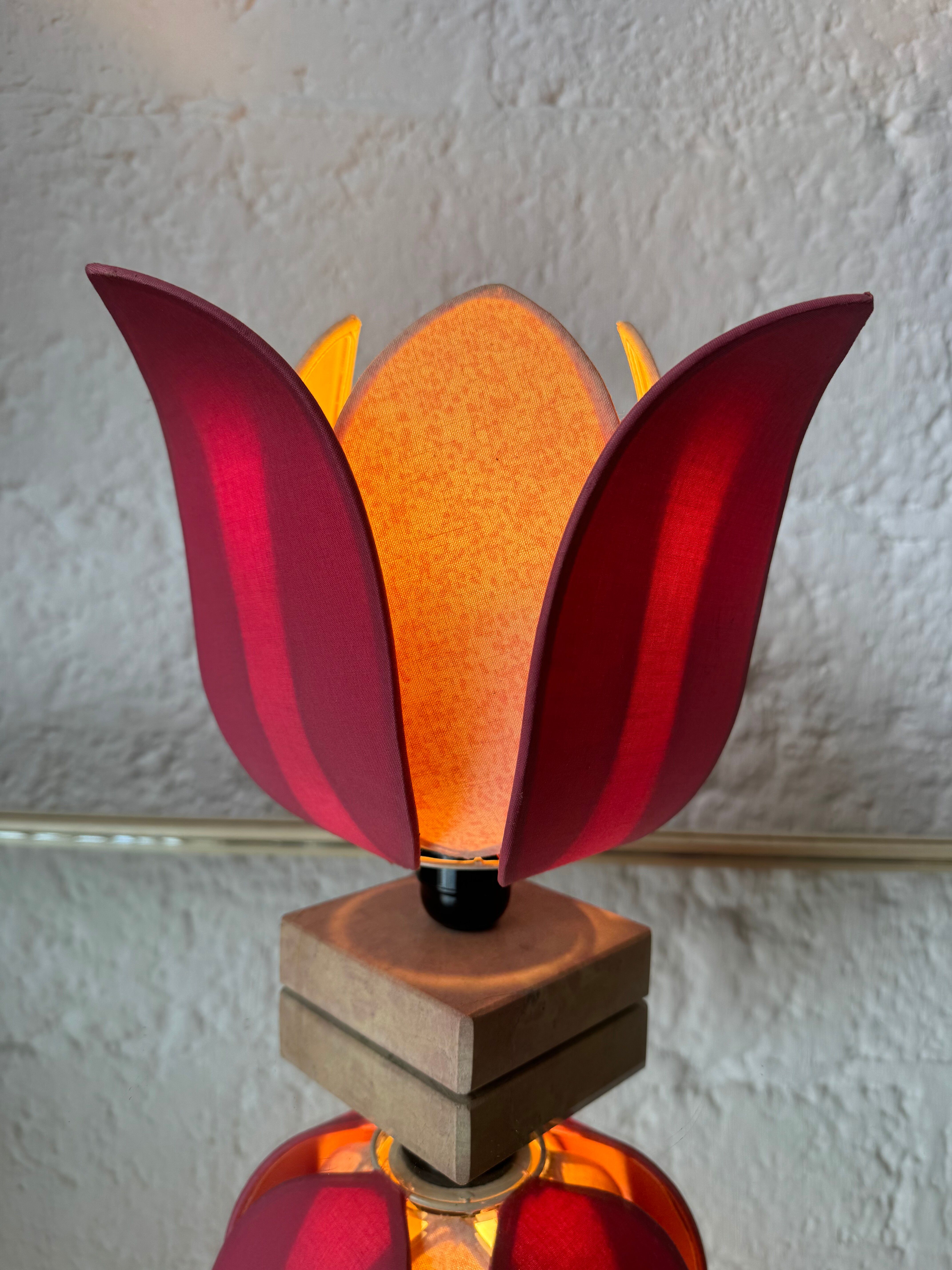 Vintage lotus flower lamp