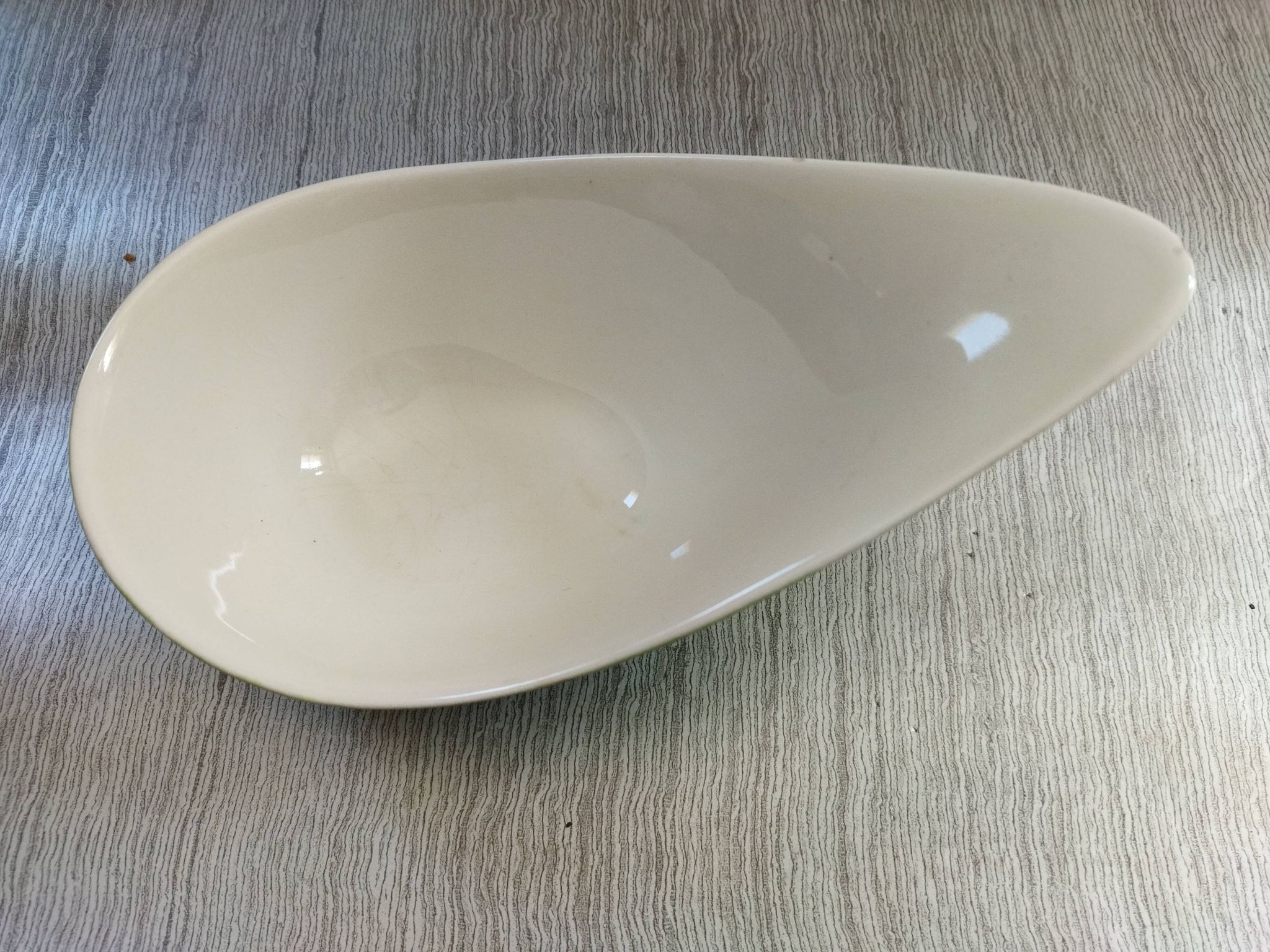 Dish and sauce boat Mistral Salins France