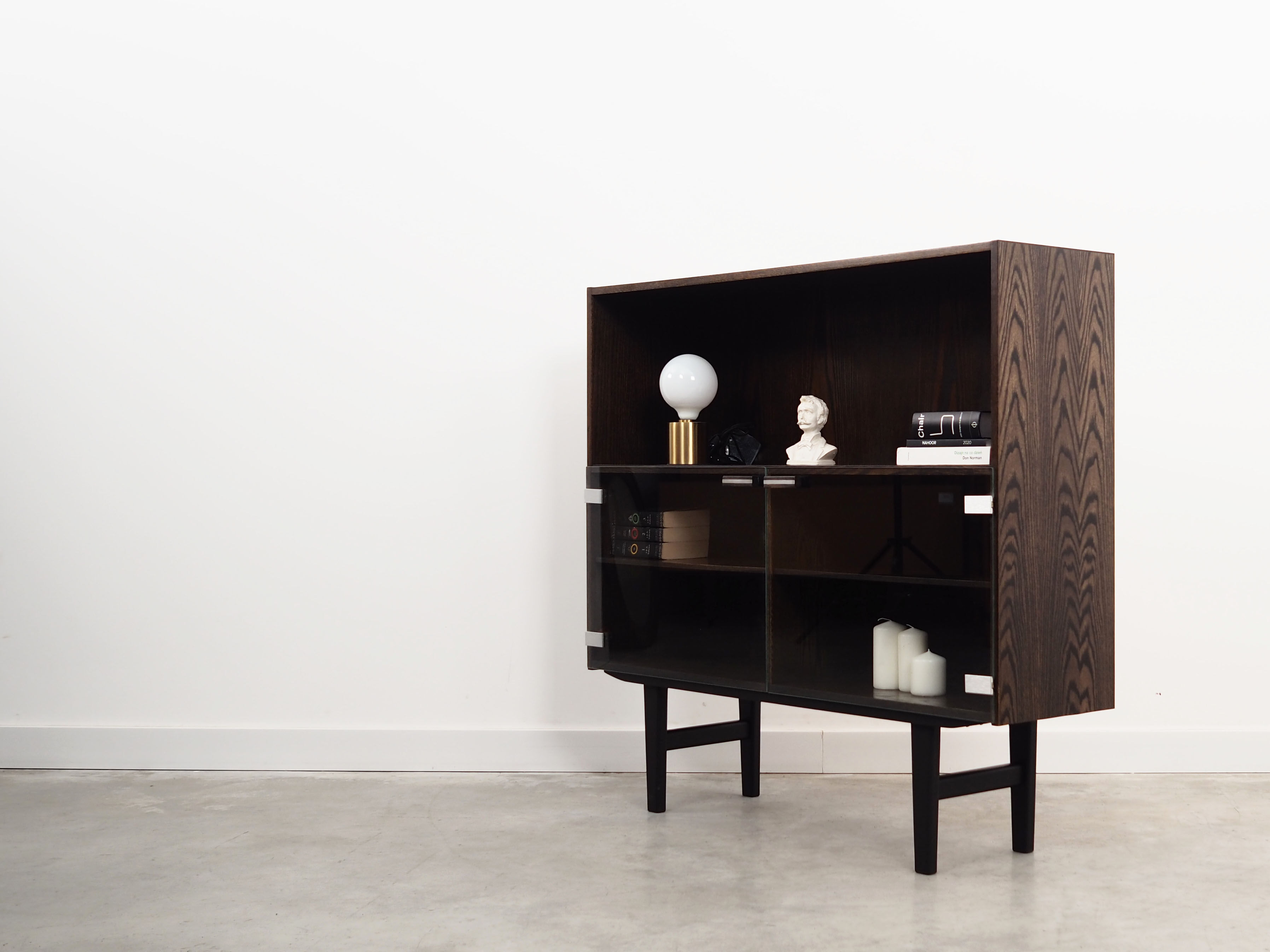 Oak bookcase, Danish design, 1970s, production: Denmark