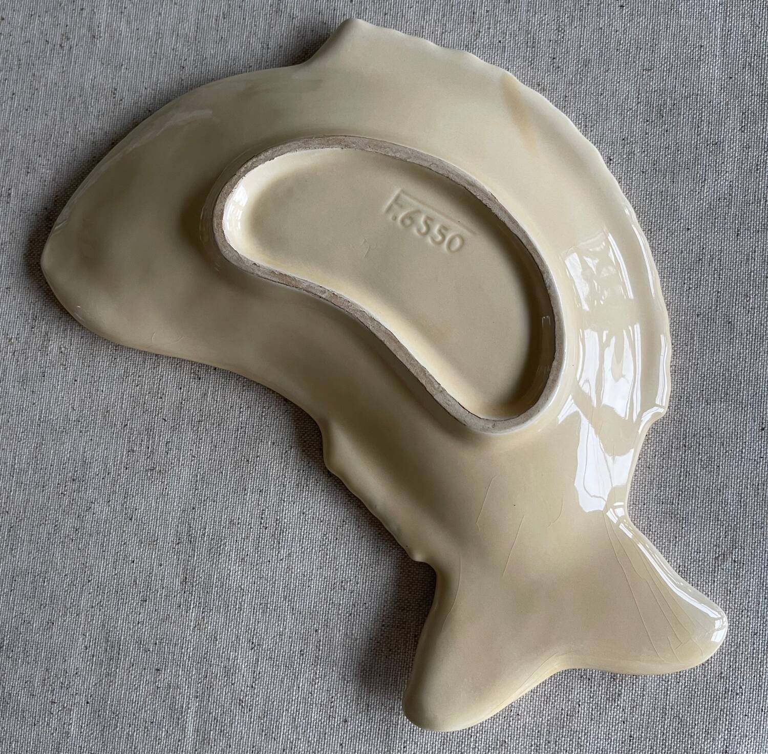 Ceramic pocket emptier