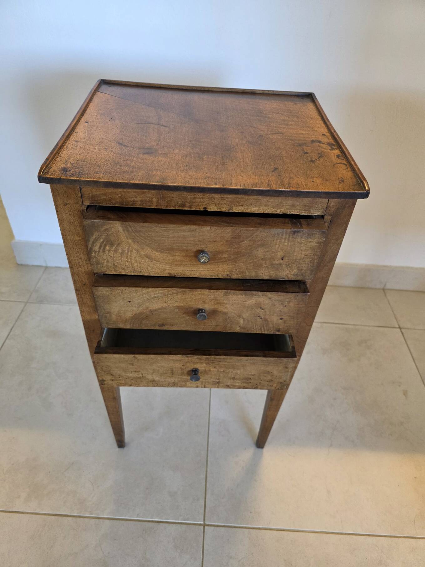 Small Louis XVI period bedside table / chest of drawers in walnut with 3 drawers