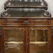 Vitrine galbée époque Napoléon III en acajou