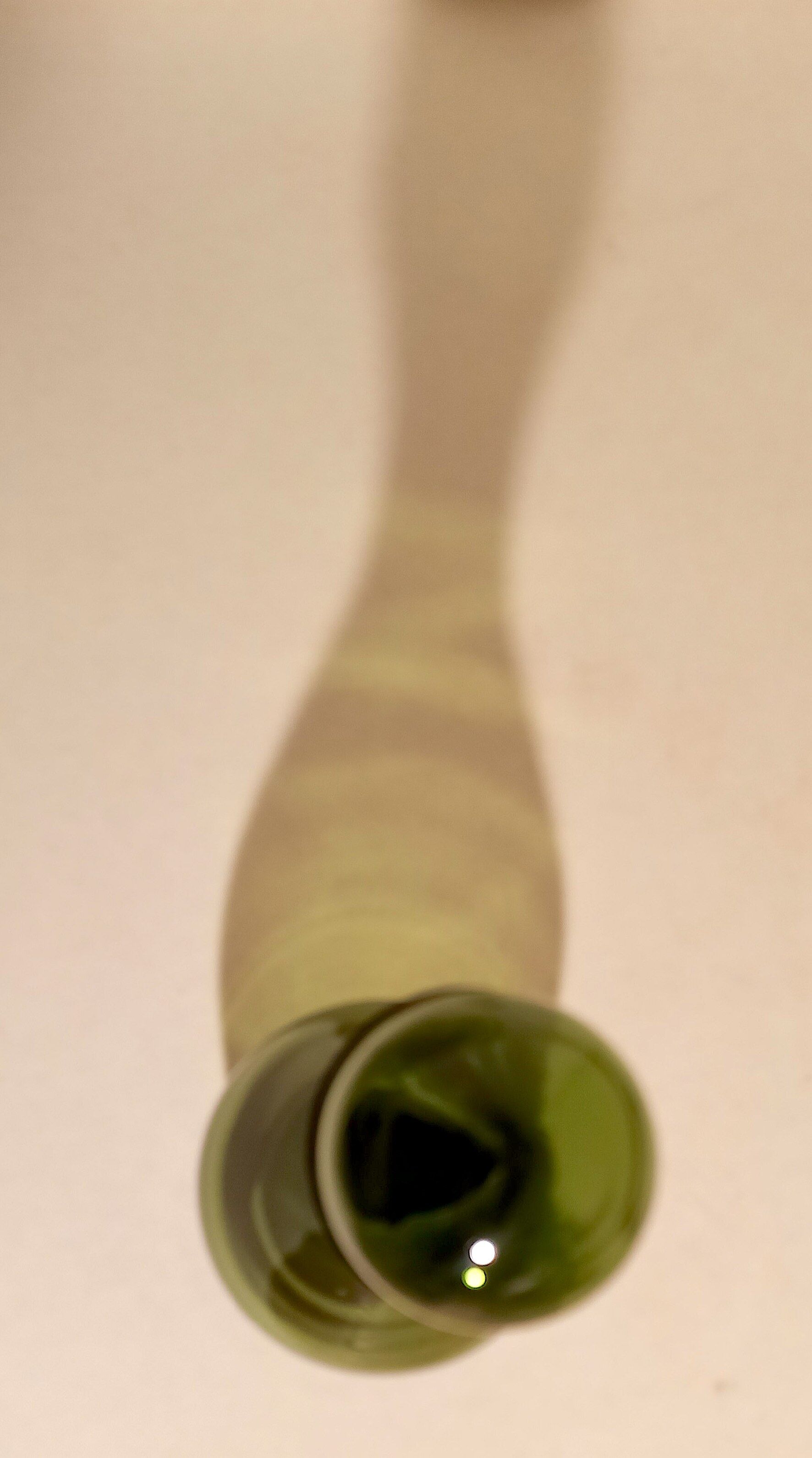 Carafe and its cap 70s, height 28 cm