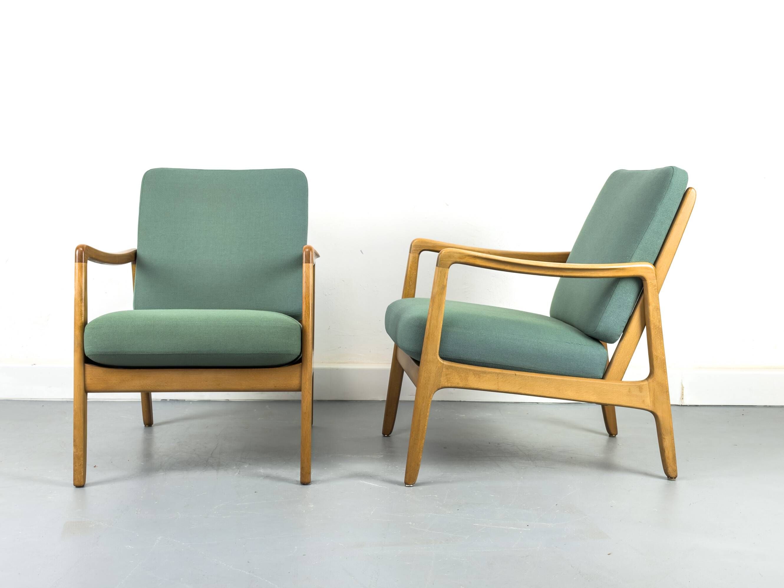 Danish Model FD-109 Lounge Chair by Ole Wanscher for France & Daverkosen, 1