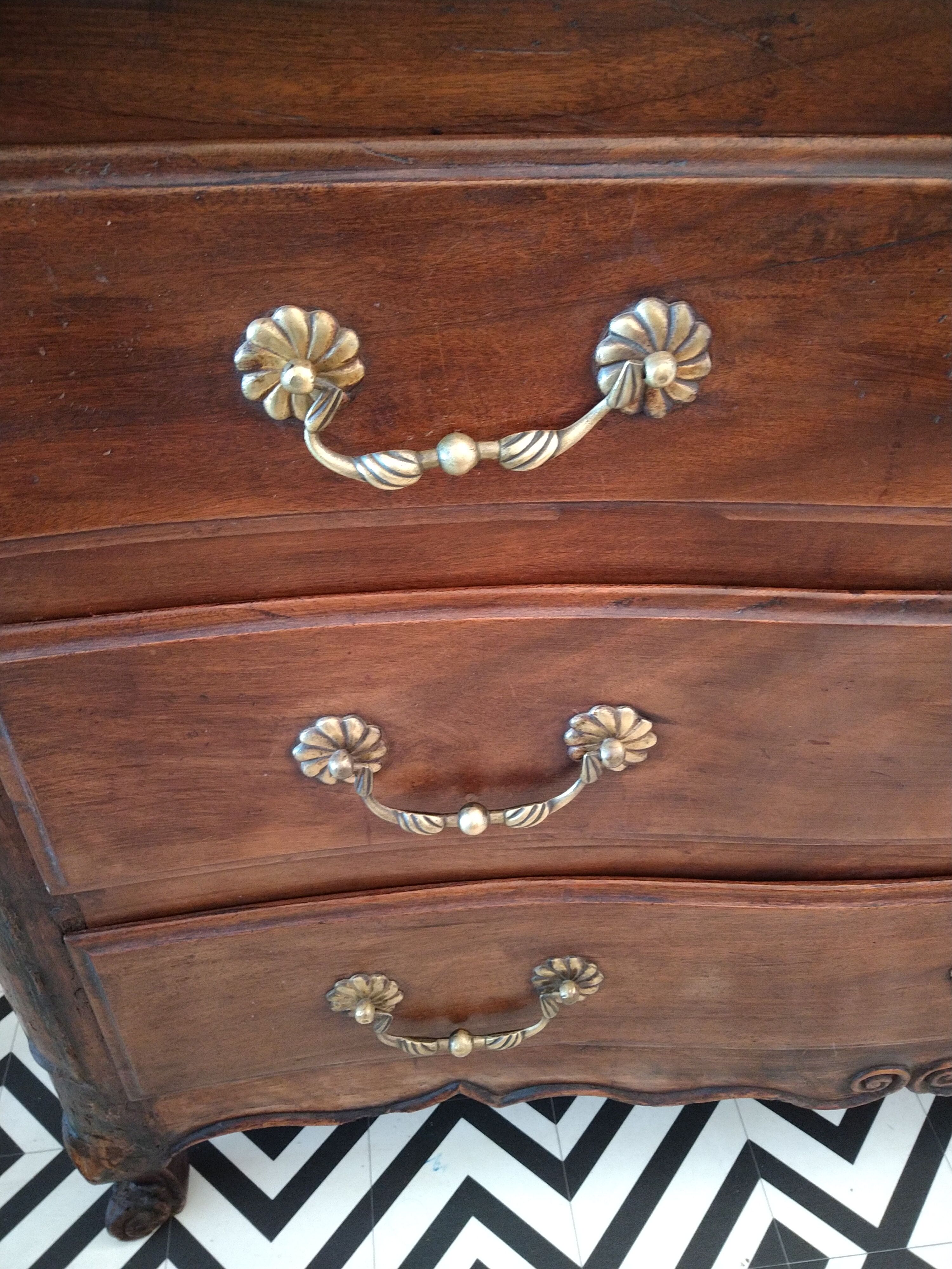 chest of drawers XVIII th
