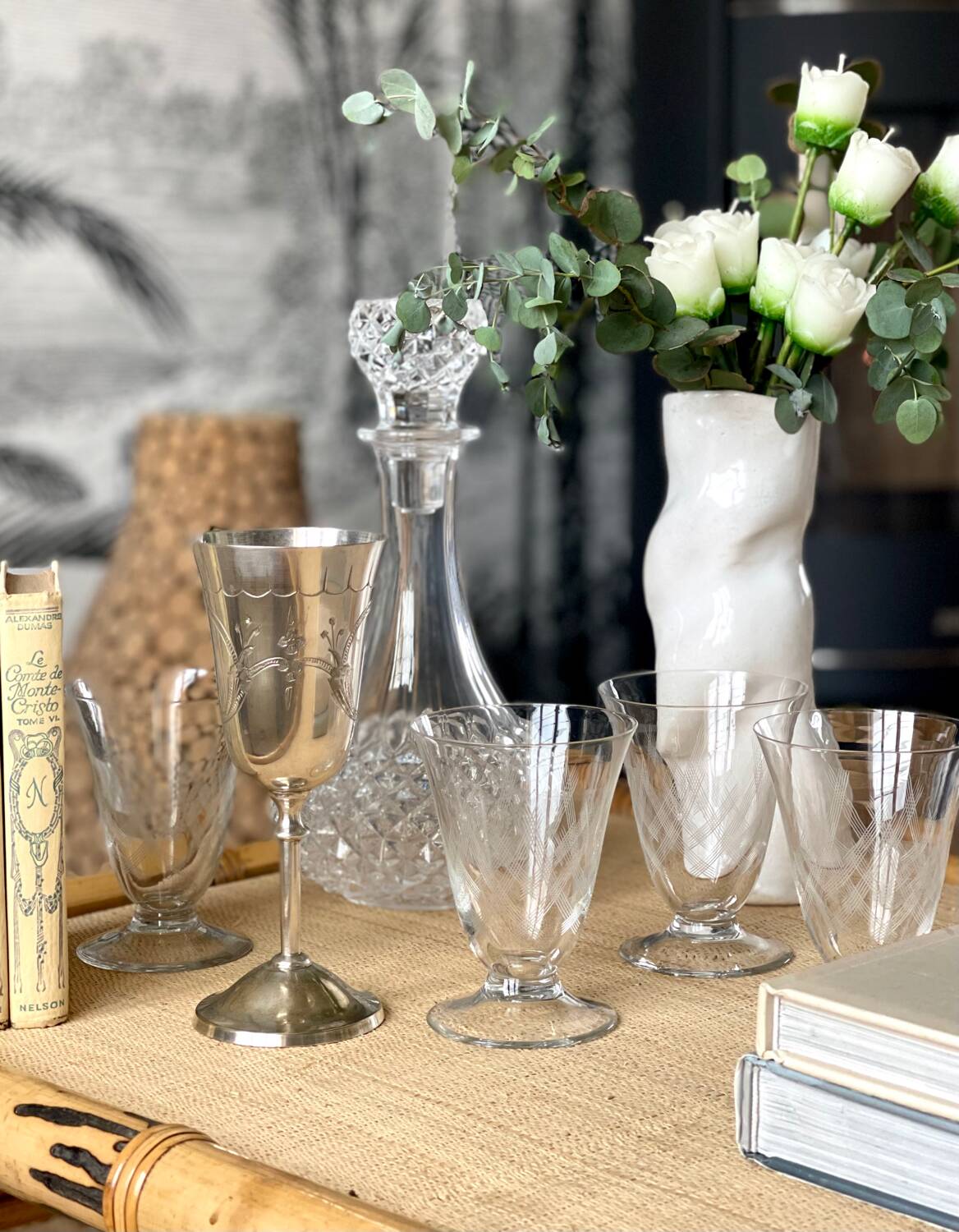 6 engraved wine glasses.