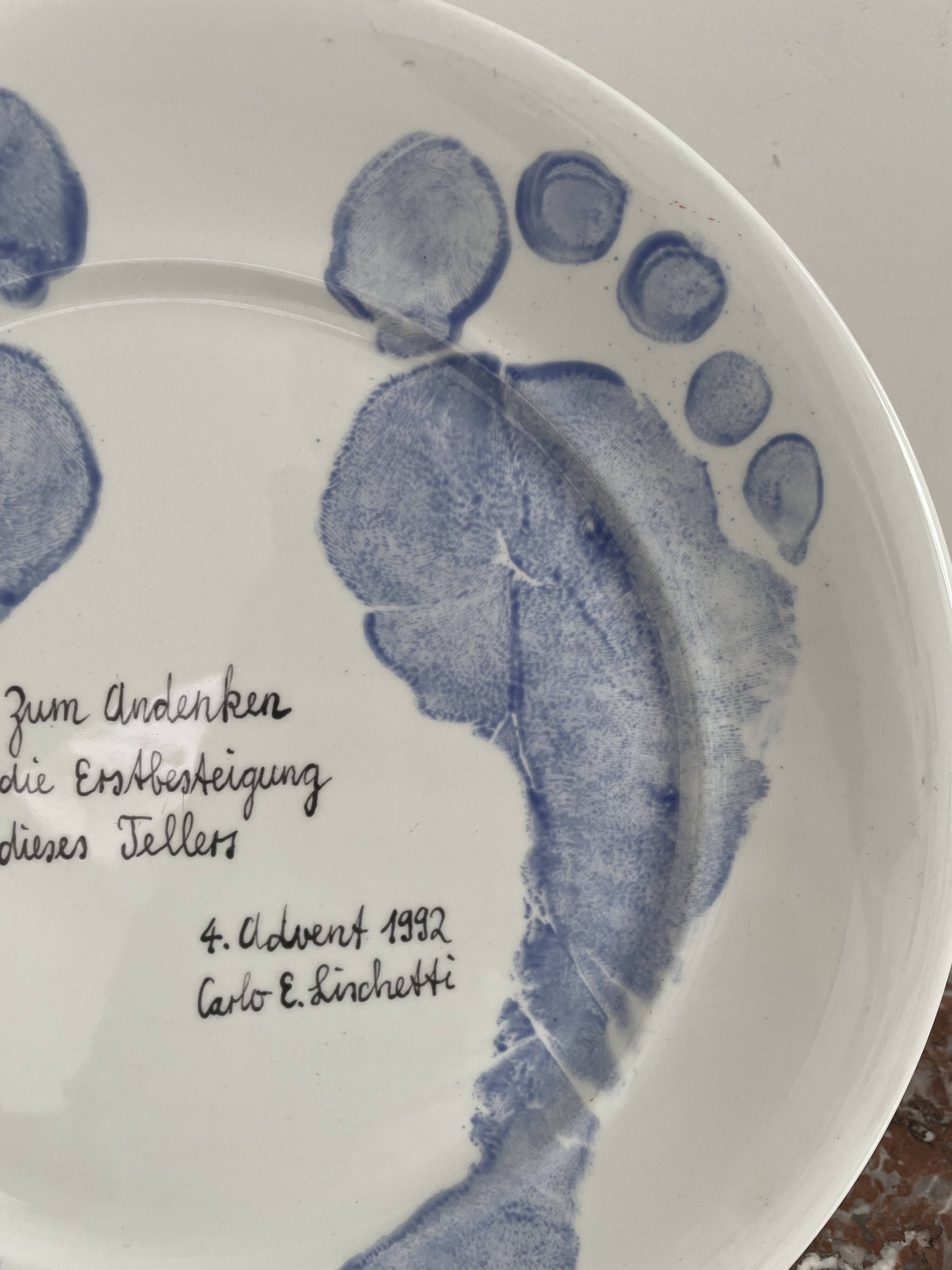 Figgjo dish, model designed by carlo linchetti, swiss artist, scandinavian design, feet decor