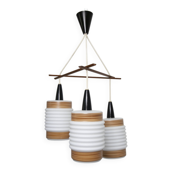 Suspension triangle scandinave en cascade 3 opalines — Beyit