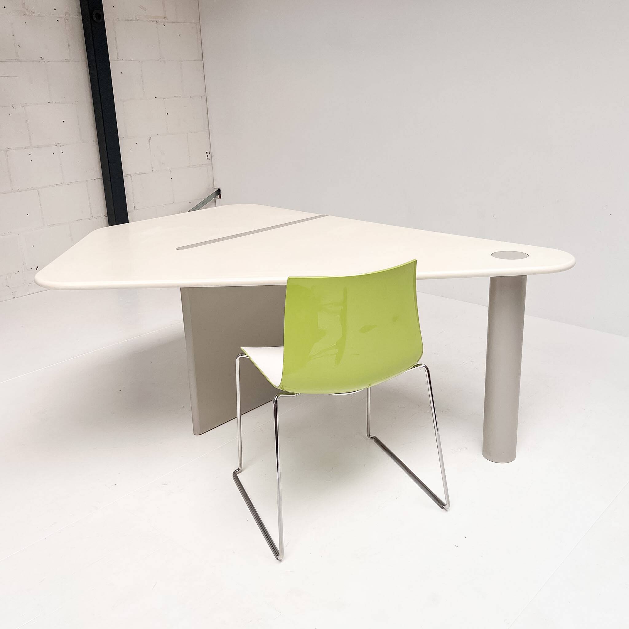 La table Kite par Louk Straver pour Castelijn, années 1980.