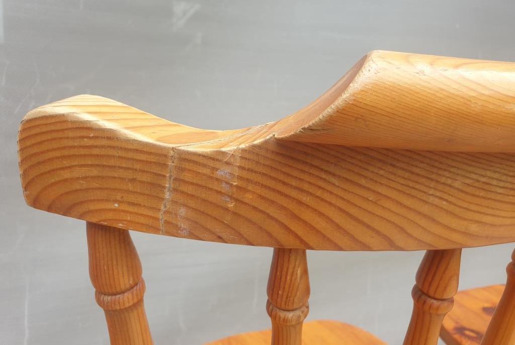 Trio Chairs Country Shaker