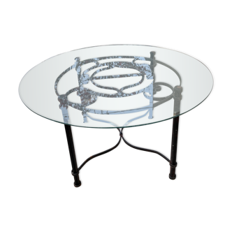 Wrought iron table with 130cm glass