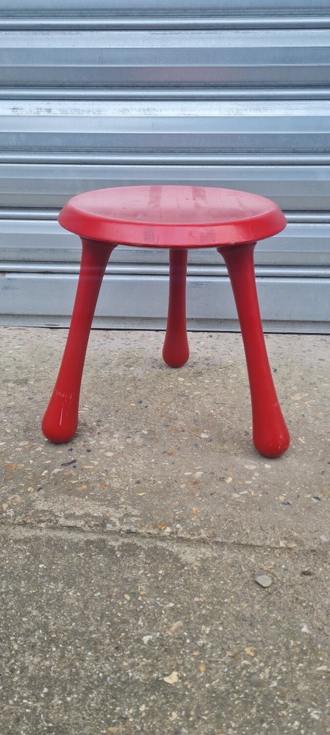 Stool Ingvar Kamprad limited edition red