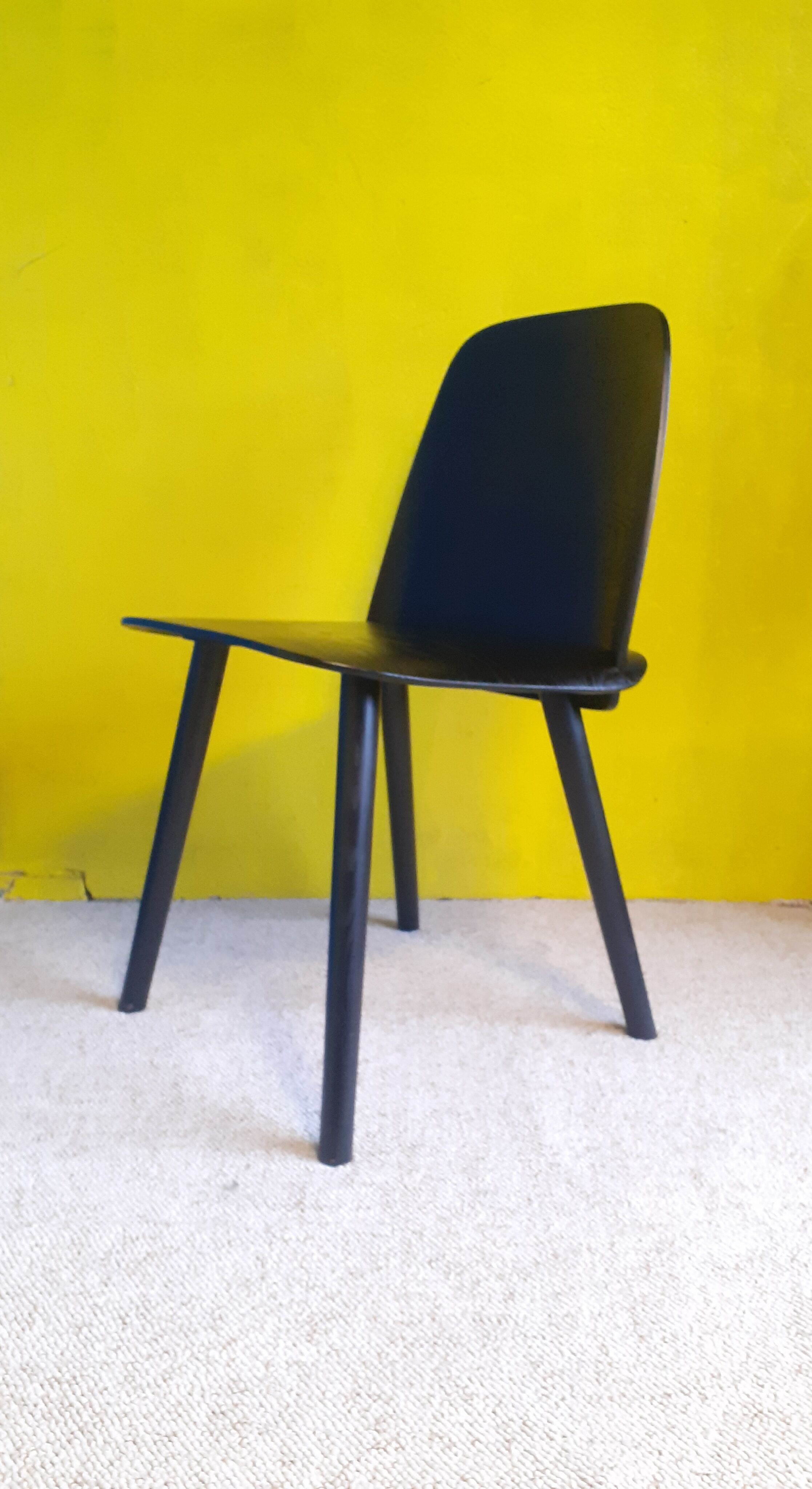 Danish chair NERD design David Geckeler for Muuto