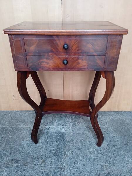 Work table - In mahogany and mahogany veneer - 19th century
