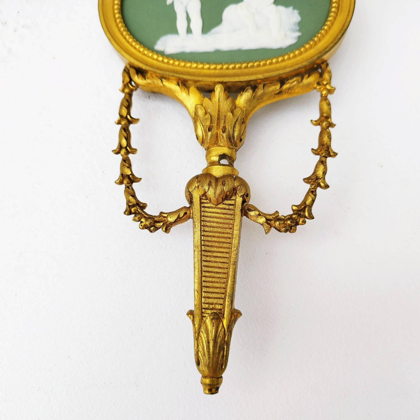 Paire d’appliques bronze doré Wedgwood