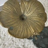 Table basse nénuphars en bronze vintage