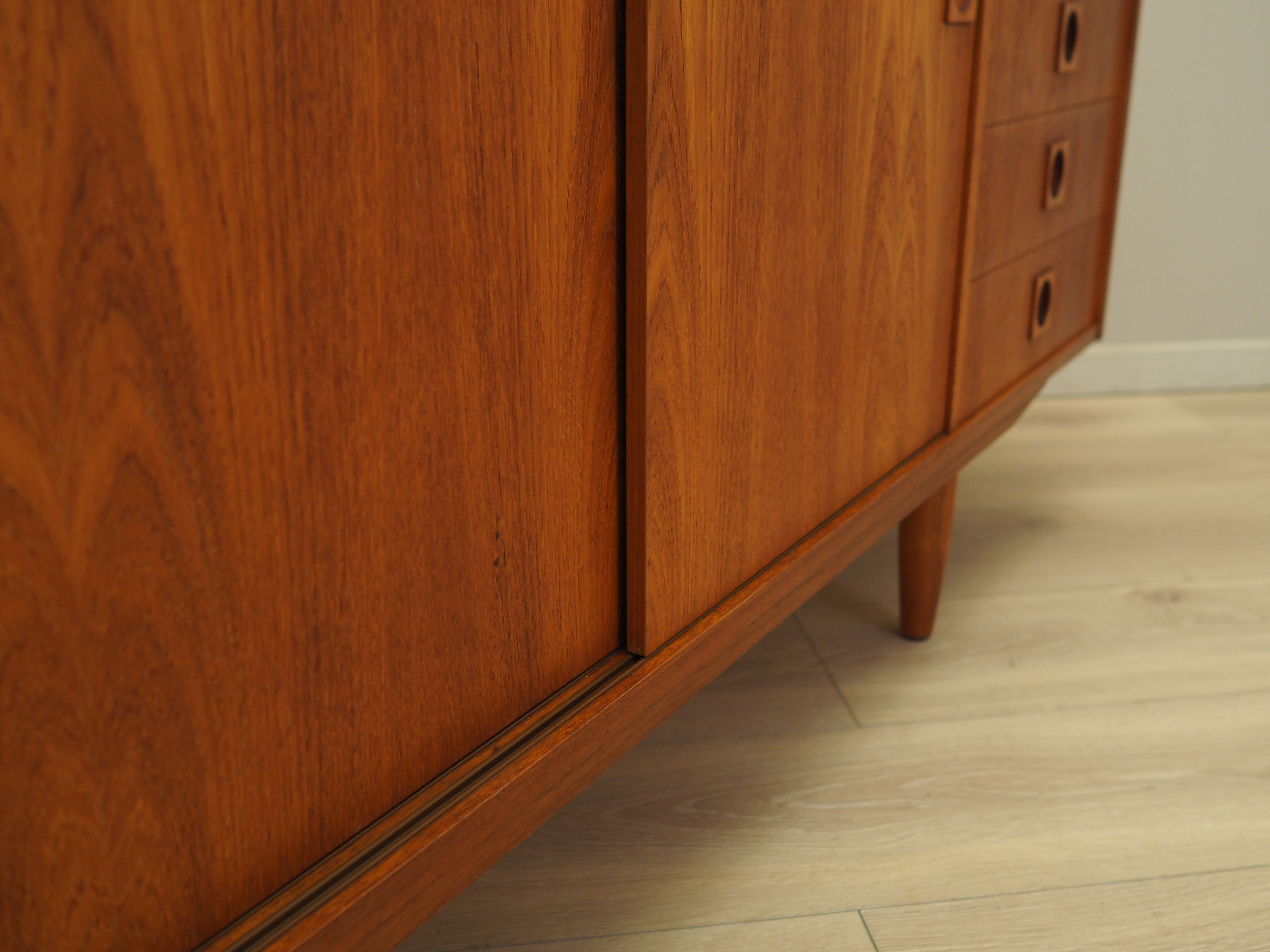 Teak sideboard, Danish design, 1960s, production: Farsø Møbelfabrik