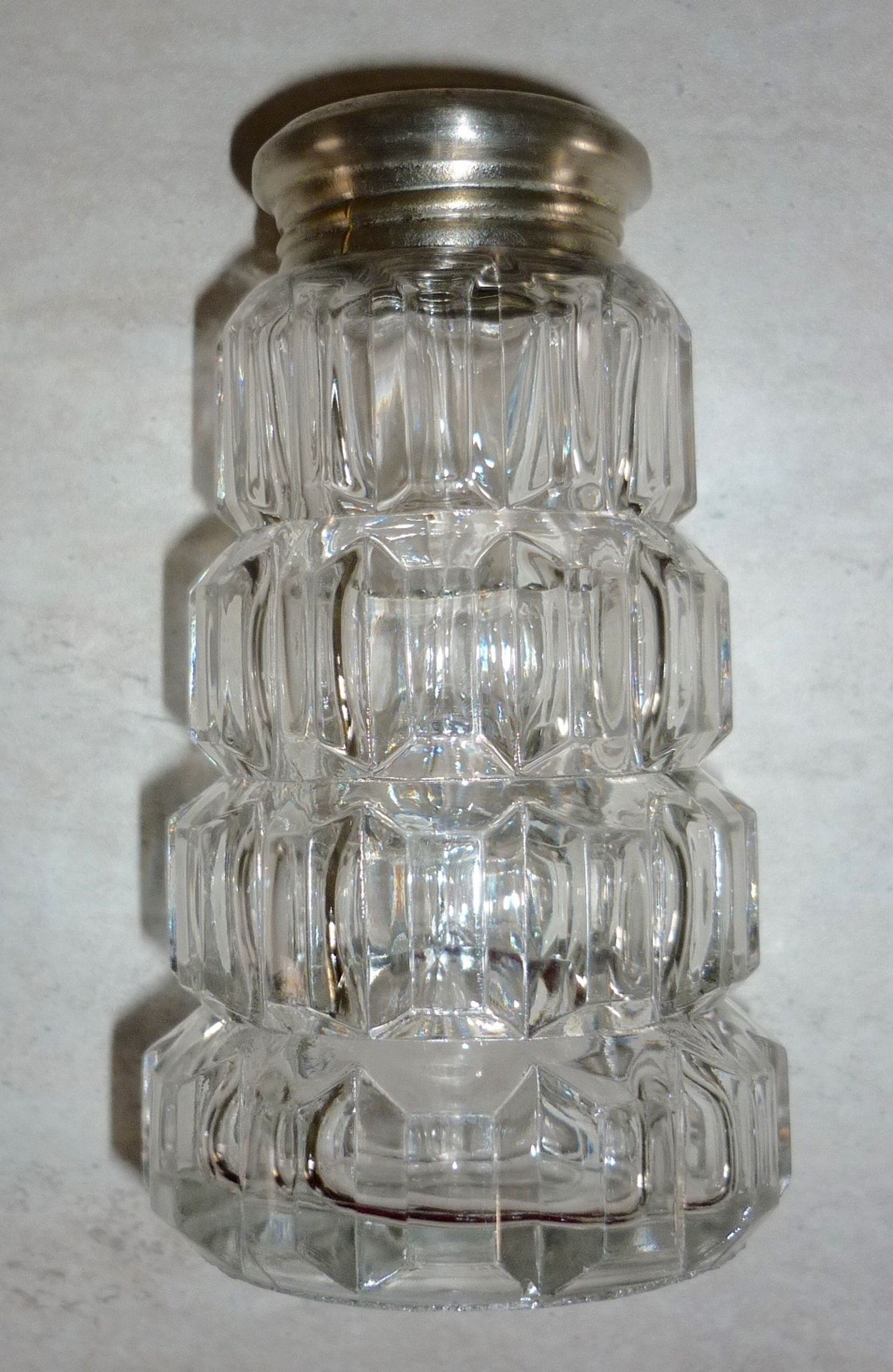 Glass sprinkler/sugar bowl