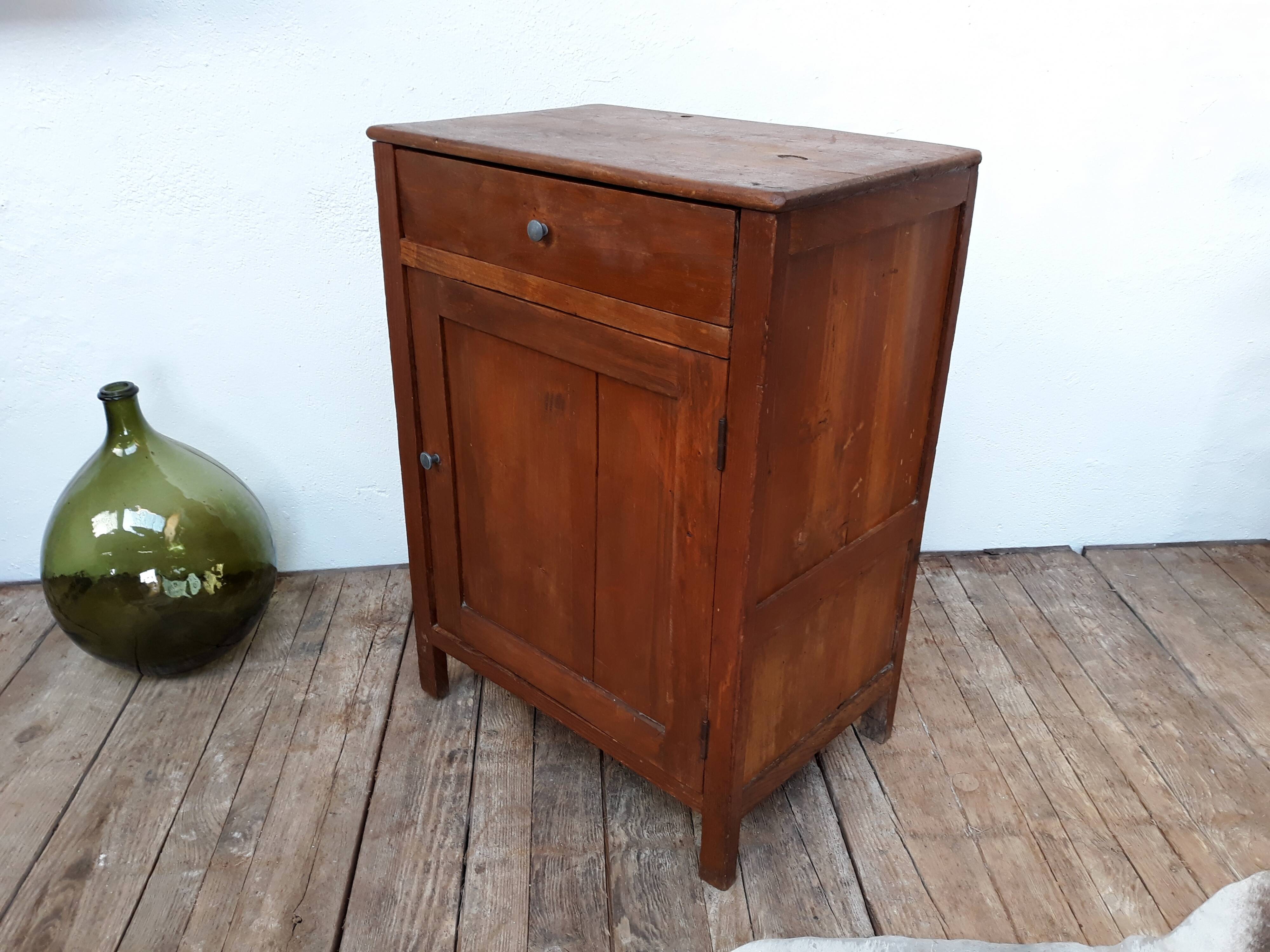 Small buffet, Paris 1950