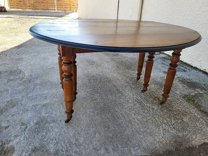 louis philippe 6-leged walnut table from the 19th century 320.50 cm long