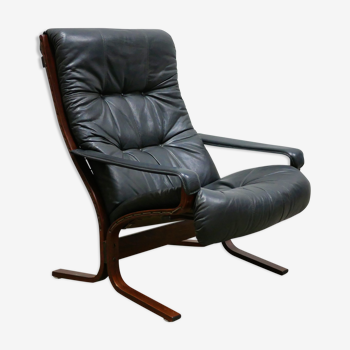 Fauteuil scandinave Siesta en cuir noir par Ingmar Relling pour les éditions Westnofa