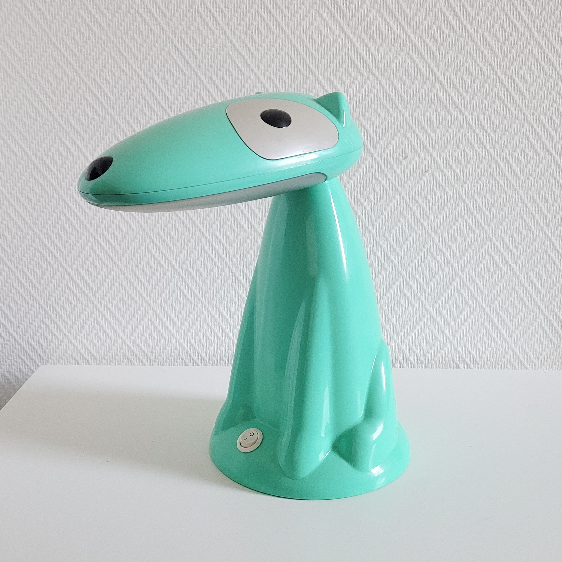 Vintage dog-shaped lamp