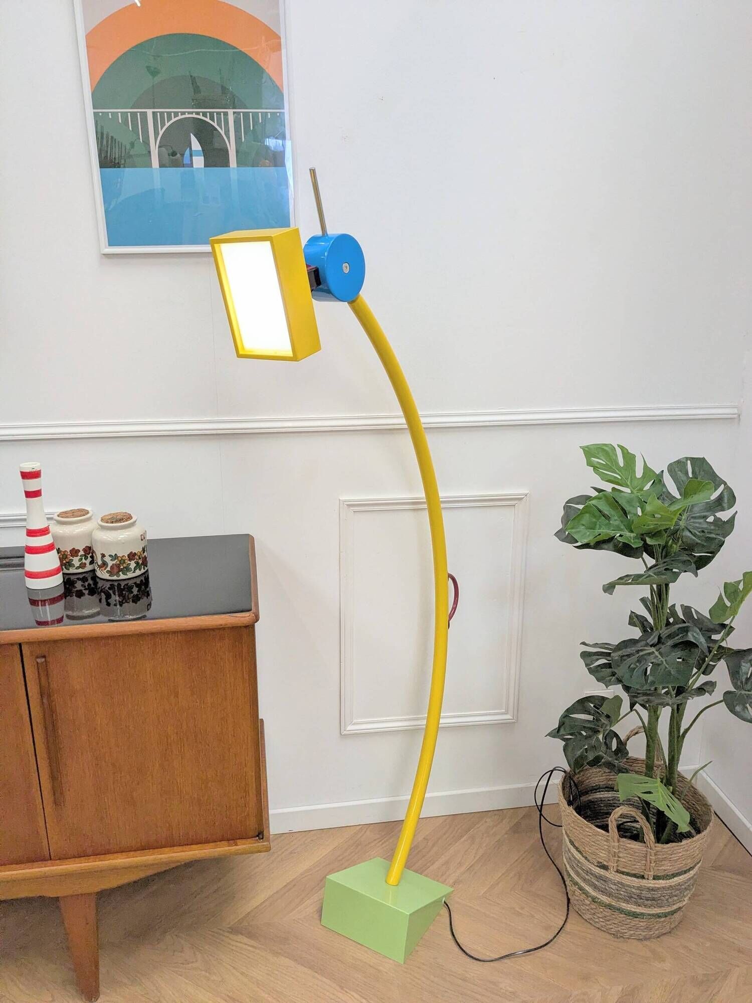 Memphis floor lamp