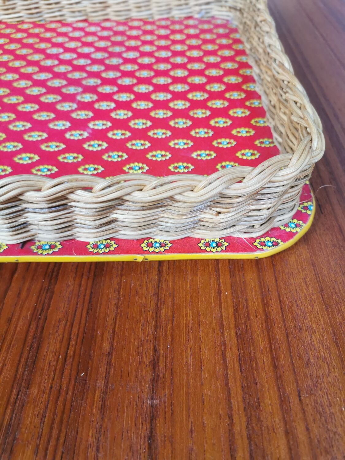 Wicker and wood serving tray