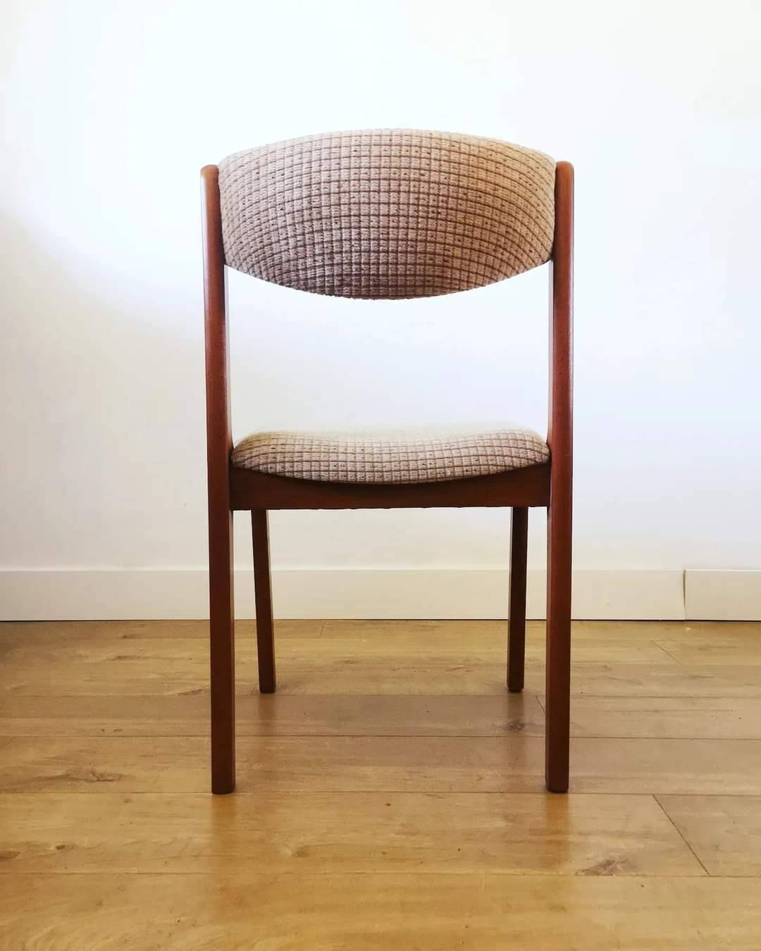Set of 6 chairs in thick velvet and teak base