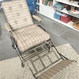Wilson's adjustable folding chair made of steel produced in 1871