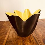 Vase mouchoir signé Elchinger .1950s noir et jaune .