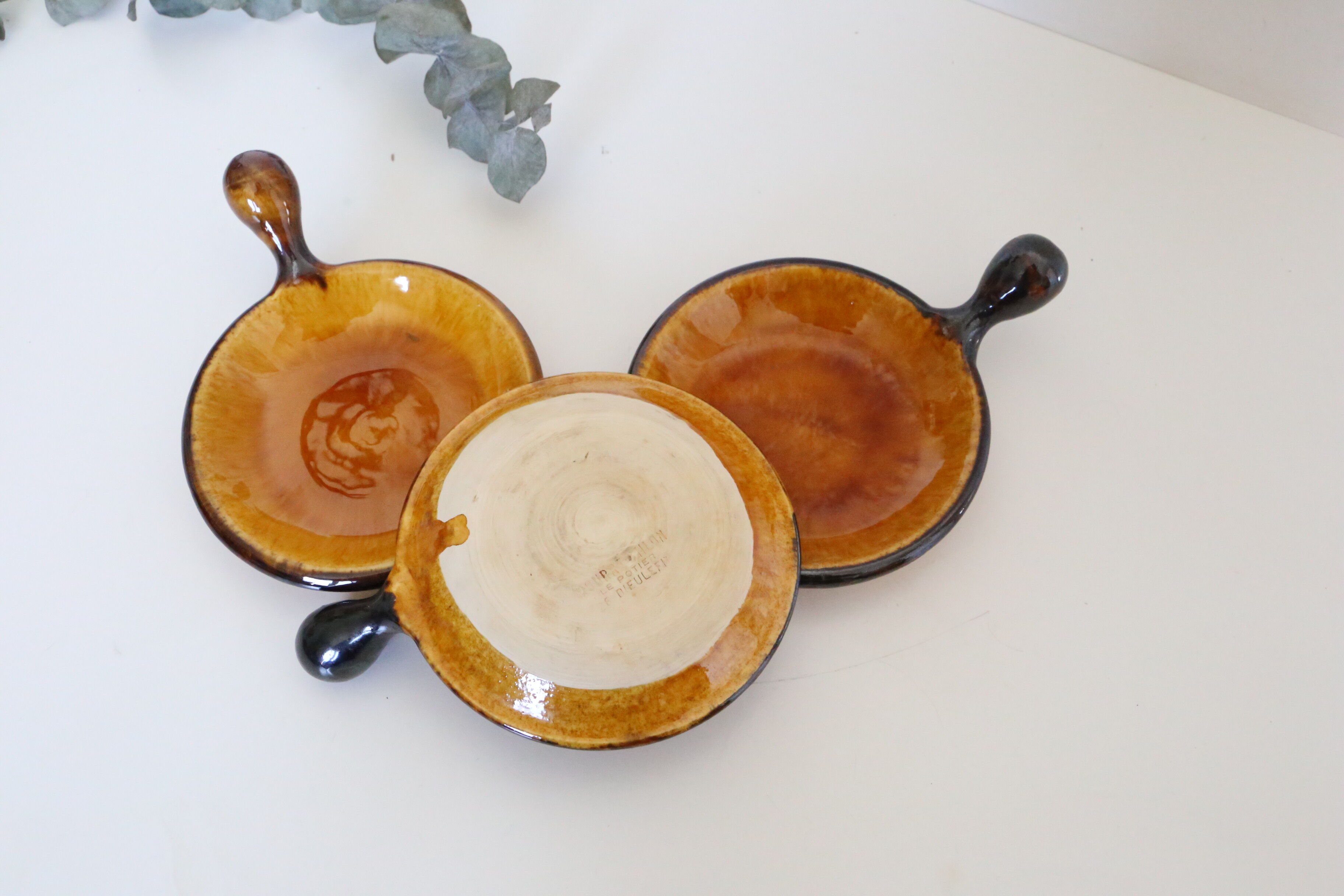 Raviers, aperitif dishes, vintage